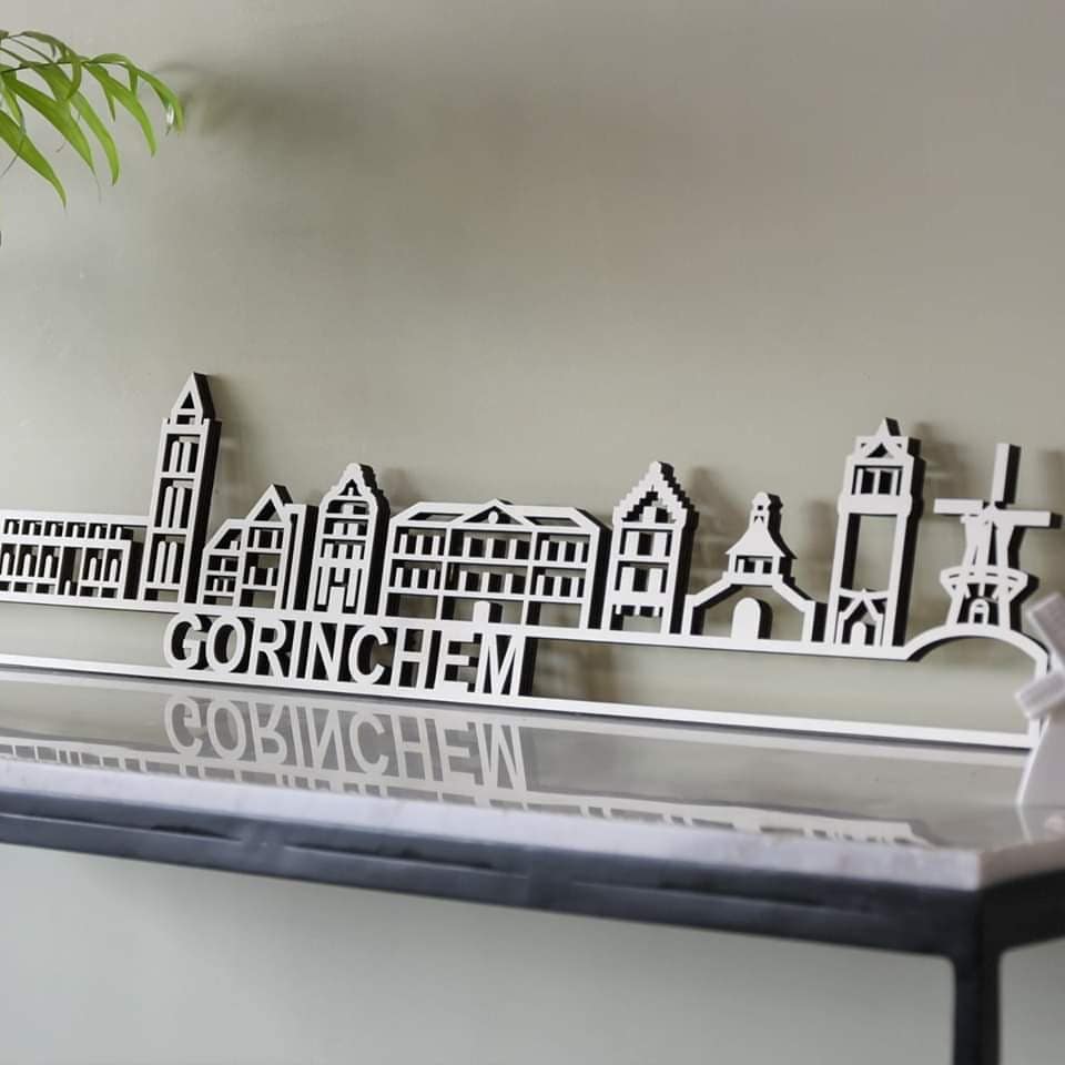 VVVGorinchem's tweet photo. En dit is 'm dan: de Gorcumse Skyline van City Shapes, gemaakt met jullie hulp! 
 
Maar jullie winnen allemaal een beetje, want de skyline is ook te bestellen met 10% korting: gebruik de code 'gorinchem10' op https://t.co/nEfNJD1T0v https://t.co/DpM4VmxsUh
