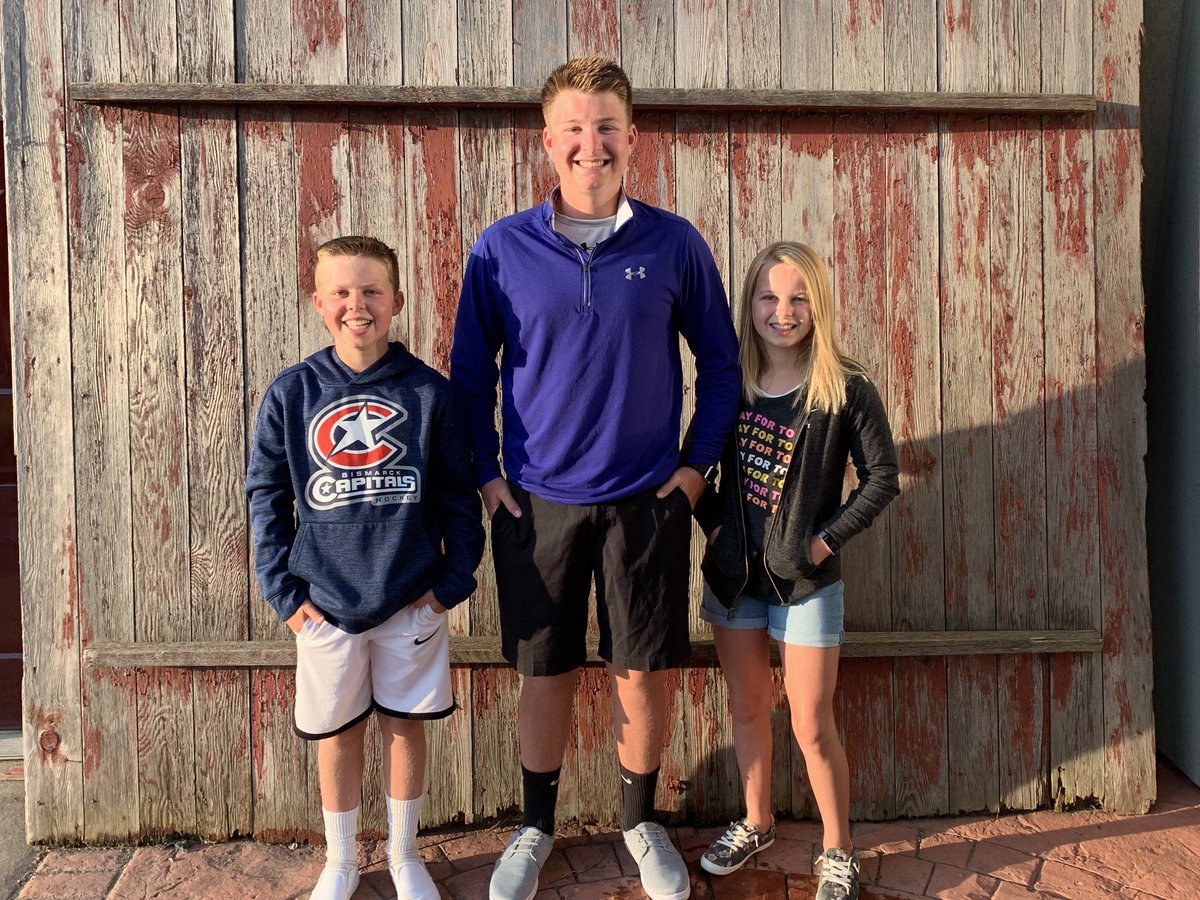 BarnCatHockey's tweet image. Just be good people, kiddos.  Old man and momma bear are proud of you.  

#Sabers #Legacy #Simle