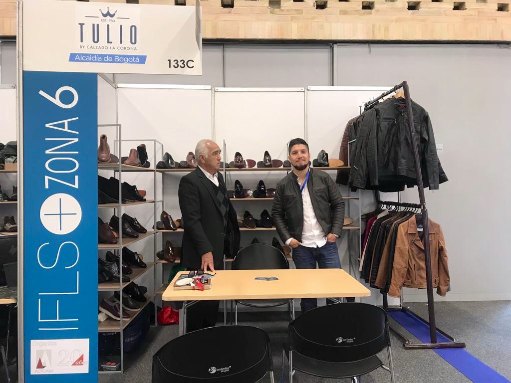Gracias a la Alcaldía de @Bogota @DesEconomicoBog apoyamos la participación de fabricantes innovadores del cuero calzado y marroquinería del barrio El Restrepo quienes comercializaron sus mejores productos y colecciones en el #IFLS2019 de @ACICAM