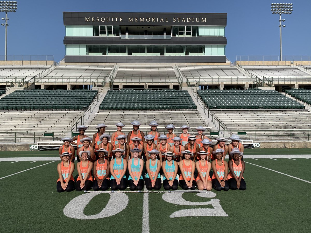 PHSBelles's tweet photo. We LOVE Wednesday Memorial Practices!!! Seniors last first stadium practice!! 🏈 #legendary https://t.co/l6cozYp1Q6