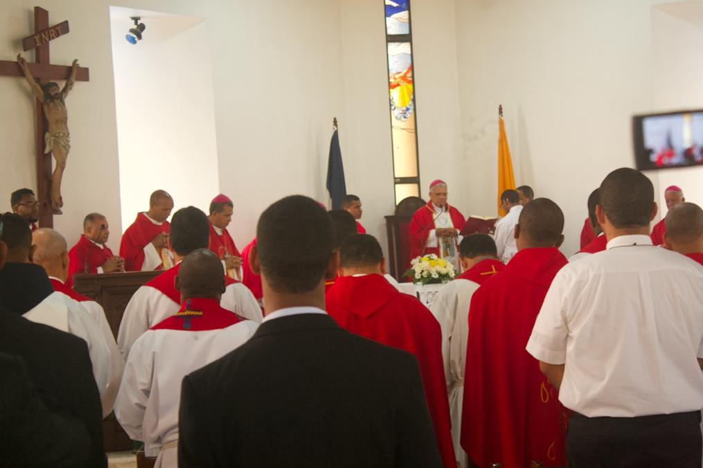 LlamadaRd's tweet photo. Santa Eucaristía #ActoDeApertura2019 #lallamadaRD #lallamada  #seminaristasactivosrd #SPSTA 
@LlamadaRd @lallamada.spsta (Instagram) https://t.co/vm09CwjEZu