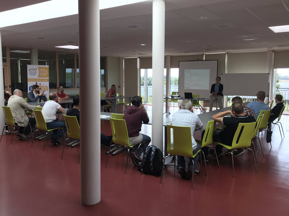 Découverte des métiers et des formations du bâtiment en partenariat avec la CMA. 14 demandeurs d emploi intéressés. Une belle réussite. #poleemploi #CMA #AgirPourReussir <a href="/DuboisFranck12/">Dubois Franck</a> @poleemploi_HDF