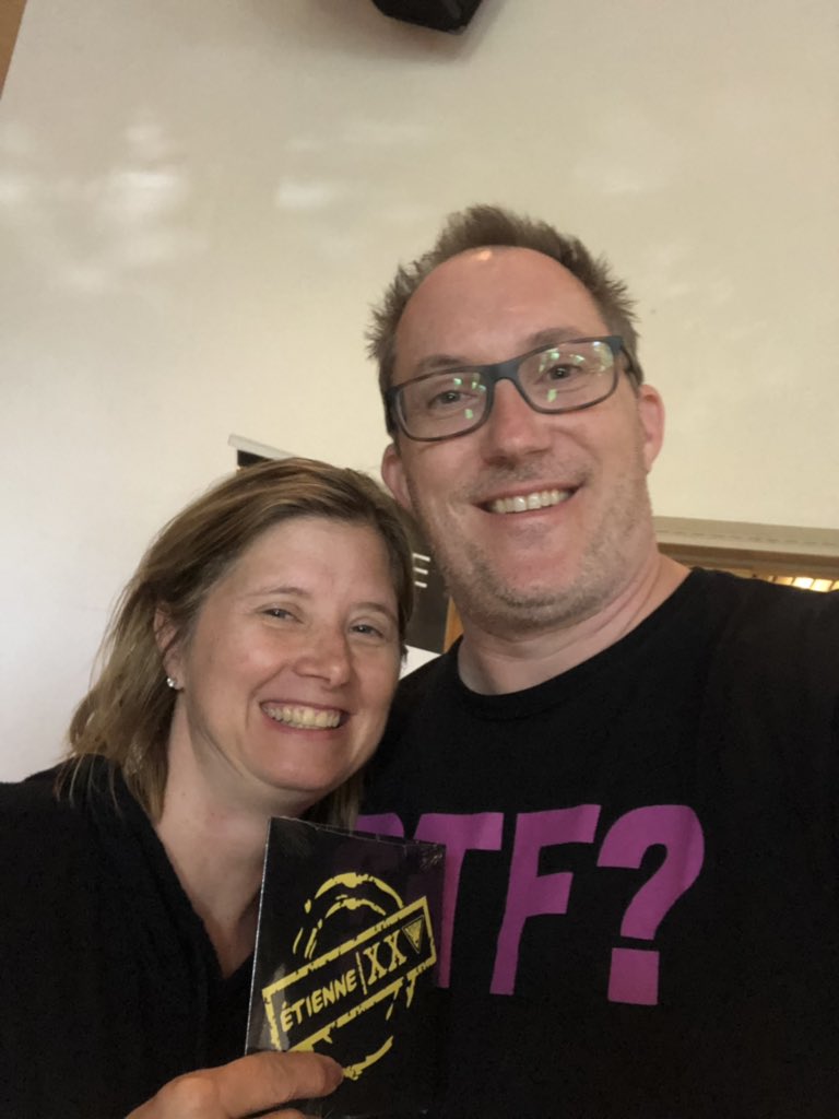 mmechumley's tweet photo. J’ai reçu un nouvel album d’Etienne @FrEdMattersCA conférence. #rockyourclass #fslmatters #languagesrock https://t.co/lnkJ6OnlNr