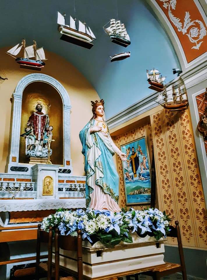 LeGrandMdeMarie's tweet photo. Animé d'une pareille confiance, 
Ô Vierge des Vierges, ô ma Mère,
j'accours vers vous ! Et gémissant 
sous le poids de mes péchés,
je me prosterne à vos pieds.
Veuillez, ô Mère du Verbe, 
ne pas dédaigner mes prières ;
Mais écoutez-les favorablement, 
Et daignez les exaucer. Amen https://t.co/p6VkThR4Ma
