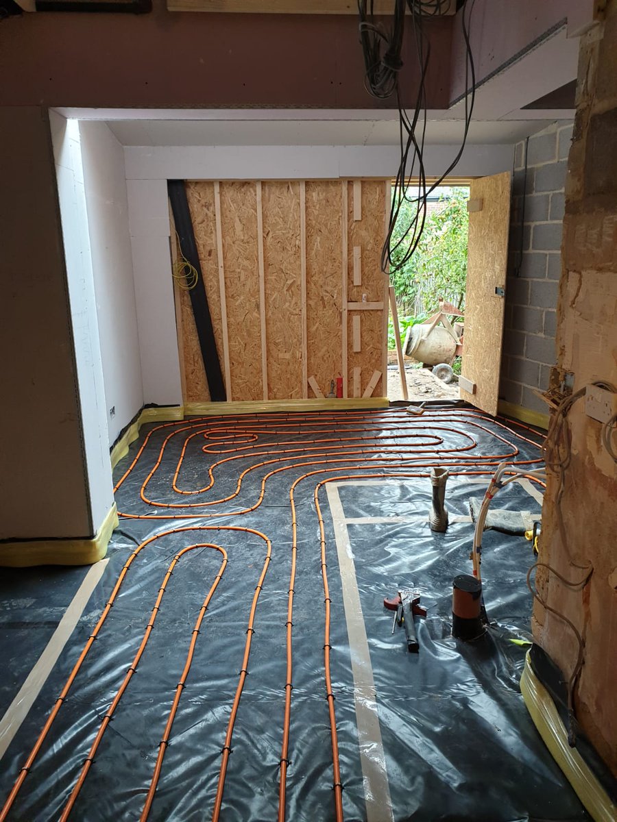 dragon_heating's tweet photo. 25m2 Underfloor heating laid in Harrogate, followed by cemfloor screed.
Carried out by Jame, Cris, Dion &amp; Alan.
Great Work👷‍♂️👷‍♀️👍 https://t.co/FwSdn97KQN