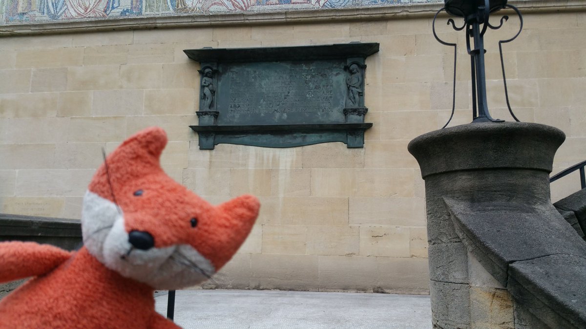 Artifox1's tweet photo. I had such an amazing time at The Horniman Museum and Gardens last week! Thanks for having me guys! ❤🦊👏🏻 @HornimanMuseum #Artifax https://t.co/nmLdVPdIwF