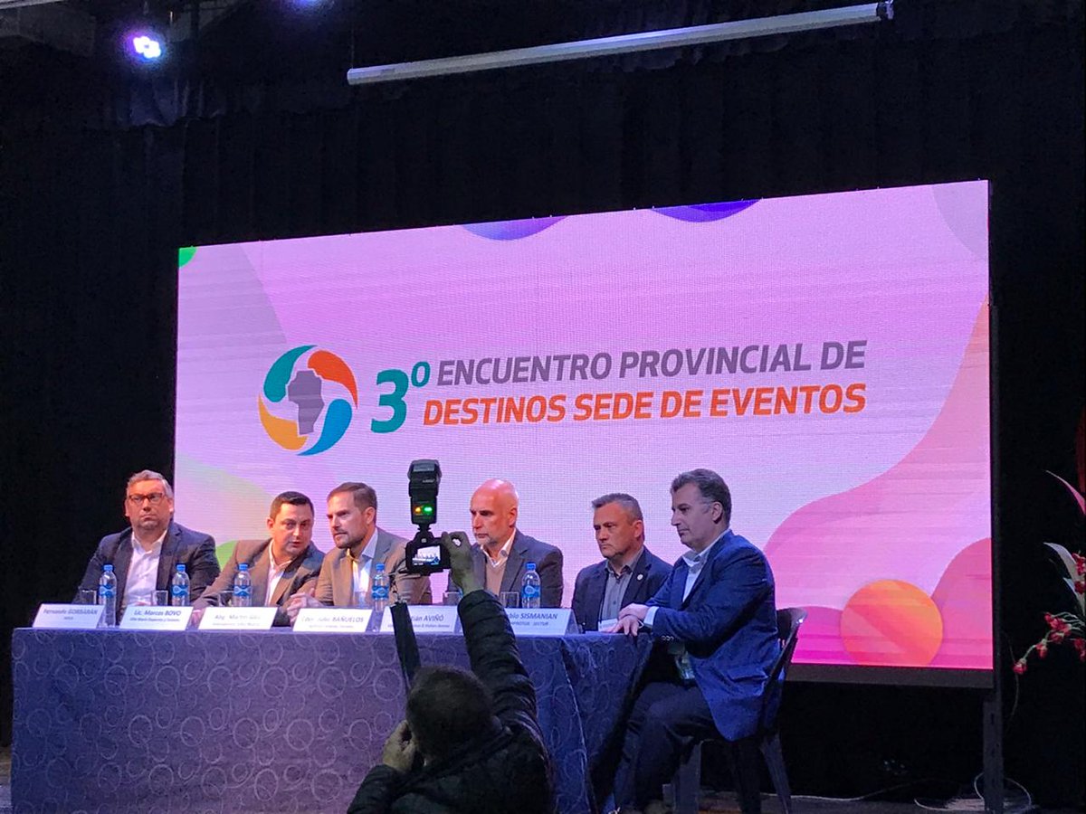 CÓRDOBA! 
Presentes en el 
3º Encuentro Provincial de Destinos Sede de Eventos 👏

<a href="/cordobabureau/">Córdoba Bureau</a> <a href="/turismocba/">Córdoba Turismo</a> #3erEncuentroProvincial #TurismoDeReuniones #EquipoPaís 🇦🇷
