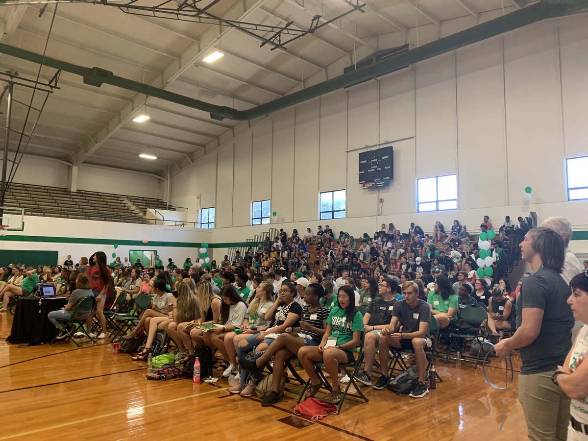 BertinaCombes's tweet photo. COE Full House!  Proud to welcome 400+ new students @UNT_COE #UNTedu #FFWeek2019 https://t.co/pyQPP58PqB