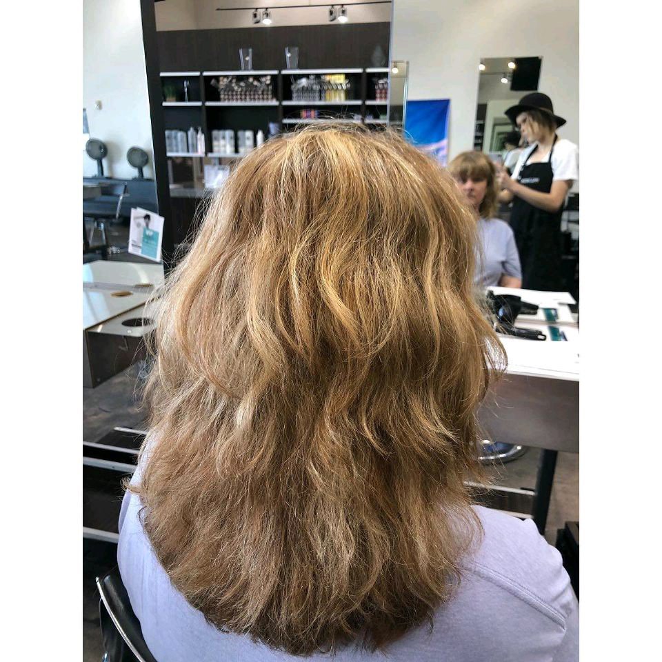 The Perfect Caramel Blonde ✨

This beautiful color was created by Emmaline Stockton! 

Swipe to see the before 
.
.
.
#blonde #goals #pmtsnorman #pmtslife