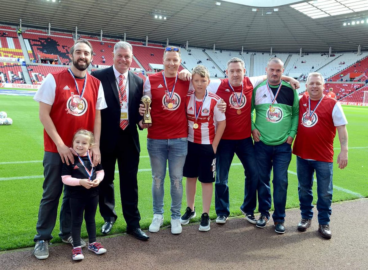 sunderlandtaxis's tweet photo. Well done to the lads who were presented their trophy at the game on Saturday! ππ₯ Winners of the #SAFCInBusiness Championship League ππ΄βͺ #Sunderland #SAFC #HawayTheLads https://t.co/ZuQxhRBi6x