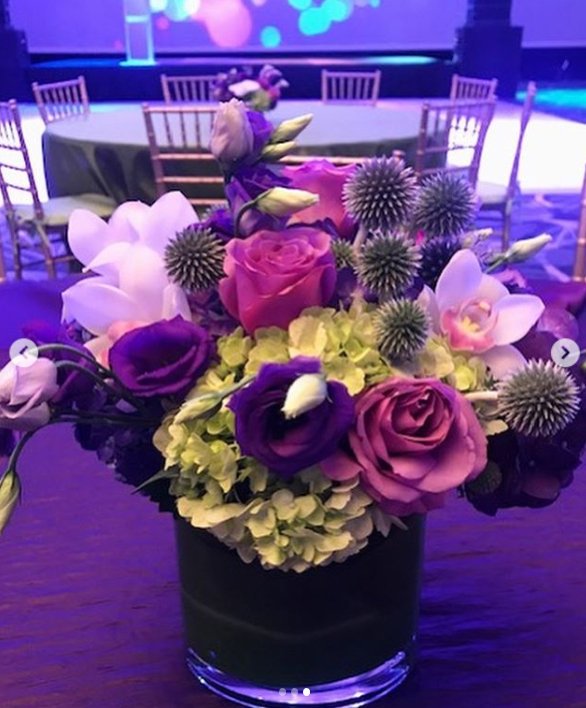 stapletonfloral's tweet photo. From the design bench ➡️ to the event! #weddingwednesday #designedinboston https://t.co/61bSiXdZLq