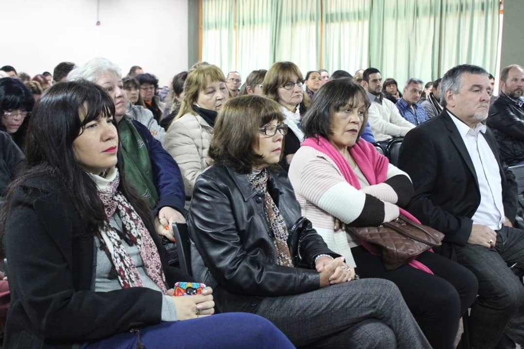 misioneseduca's tweet photo. #ahora en la #comercio18 Se realiza una Jornada de Capacitación para Cargos Jerárquicos de Nivel Secundaria y Superior
#Misiones 
#misionerismo
#compromiso #educativo https://t.co/bxqfFcq8Xu