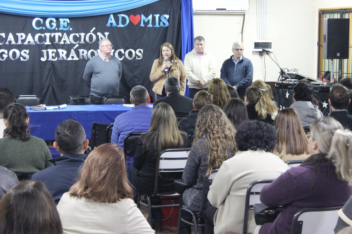 misioneseduca's tweet photo. #ahora en la #comercio18 Se realiza una Jornada de Capacitación para Cargos Jerárquicos de Nivel Secundaria y Superior
#Misiones 
#misionerismo
#compromiso #educativo https://t.co/bxqfFcq8Xu