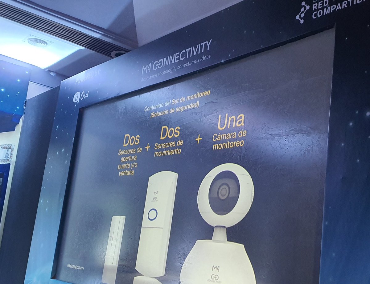 El set de monitoreo de Oui Fi de @Tiendas_Elektra se conforma de un paquete: sensores de movimiento, de apertura de puertas y, por supuesto, una cámara de seguridad.