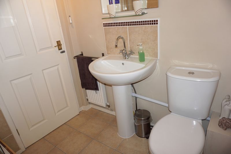 🐝2 BED UPPER FLOOR FLAT - GREAT LUMLEY 🐝

OIRO £74,950
For sale a two bed upper floor flat in an exceptionally peaceful rural setting. The property is only a 3 minute drive from Chester le Street town centre with all its local amenities. 

0191 389 7299
bit.ly/2Xjww6E