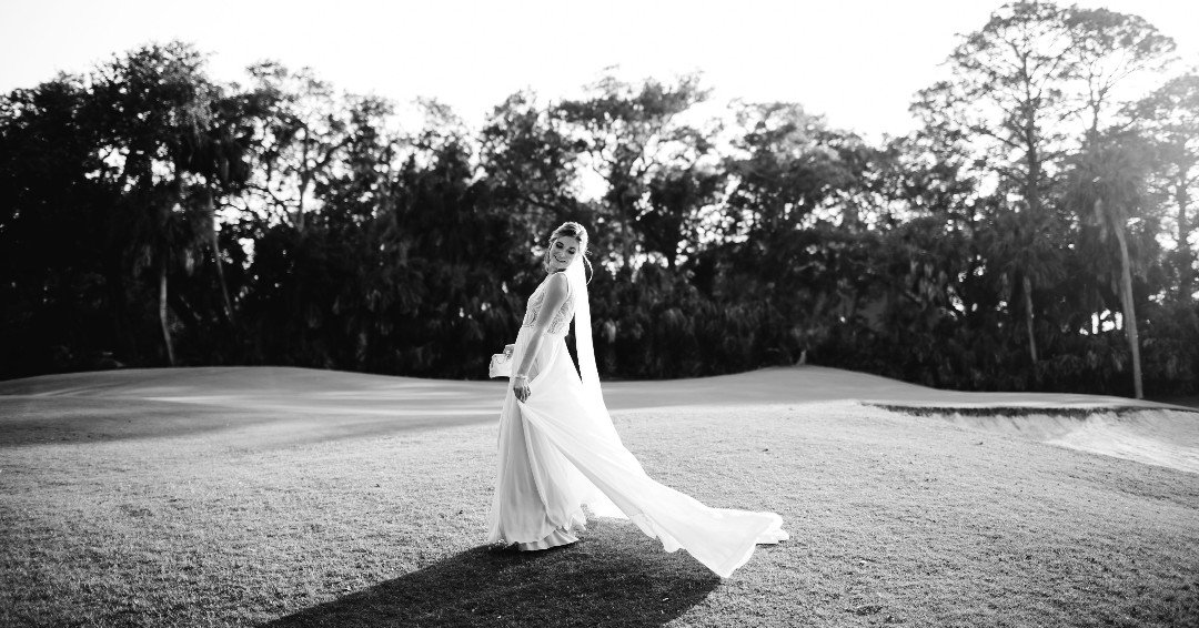 FrippIslandRsrt's tweet photo. These courses aren't just for golfing...
Photographer: Carrie Friesen Photography
#weddingwednesday #ocgolf #wheninwhite #frippislandwedding #beaufortwedding https://t.co/su93w1fKvq