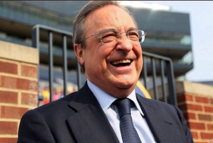Alejand18010026's tweet image. 🚨ÚLTIMA HORA🚨 Florentino Pérez se ríe del ridículo que está haciendo el FC Barcelona.
Amigos Madridistas Florentino se ríe porque el fichaje de Neymar Jr por el Real Madrid está hecho el acuerdo por ambos clubes es total.
Tened paciencia
@PSG_inside #Neymar @realmadrid