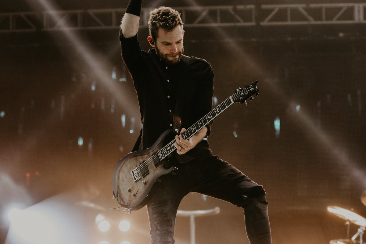 SkilletColombia's tweet photo. Skillet | 21.06.19 | RiseFest.
#Skillet2019 https://t.co/C8u75mraTo