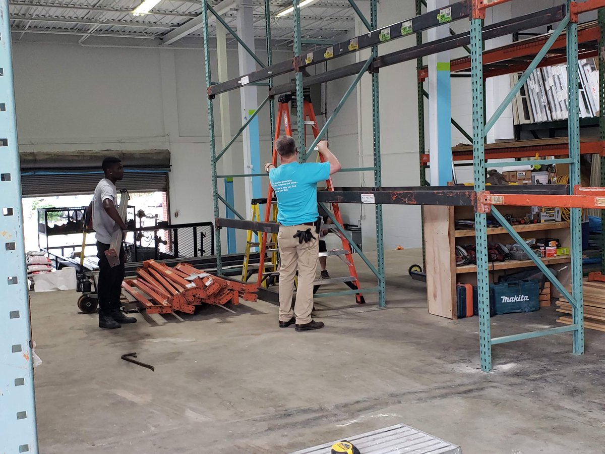 TRY_akron's tweet photo. #workingwednesday
More racking is going up in our new warehouse. Steve's the man with a plan. 📋
Thanks @DaleHighsmith for the recommendation on where to buy! https://t.co/7hcWmKItSv