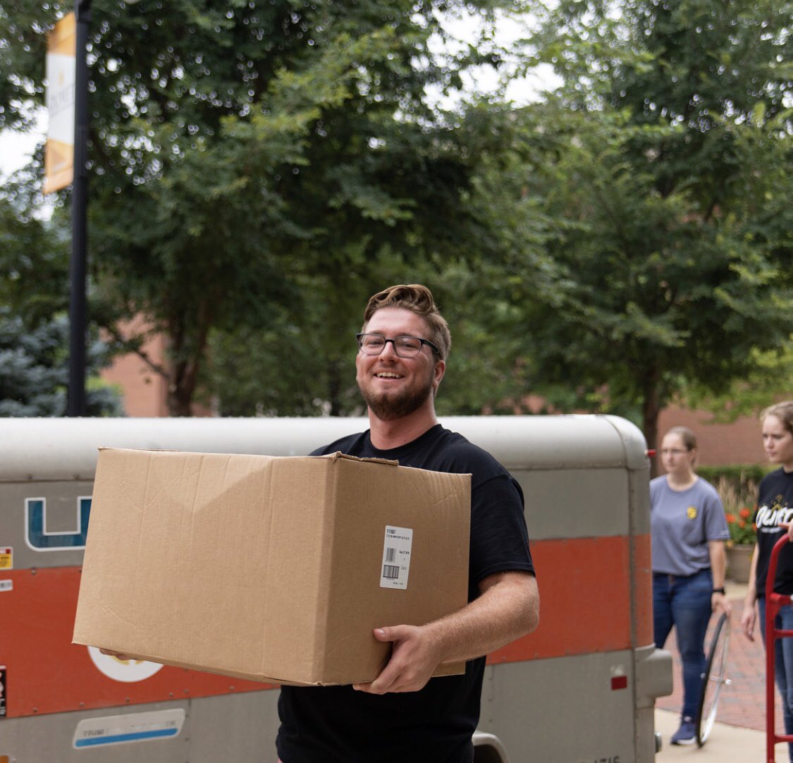 olivetnazarene's tweet image. Move in is right around the corner. Here’s a quick guide with some essentials!
- Wear comfy shoes
- Bring an Allen wrench
- Turn A/C in room on immediately
- Hydrate 
- Check that outlets work
- Say hi to people in the hallway
We can’t wait until campus comes to life✨🐯