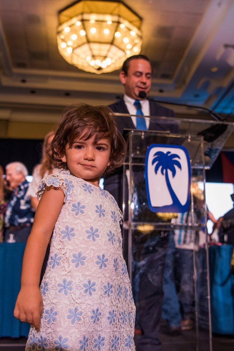 ¡Feliz cumpleañitos a esta princesita! #ClaudiaBeatriz ¡Dios te bendiga siempre!