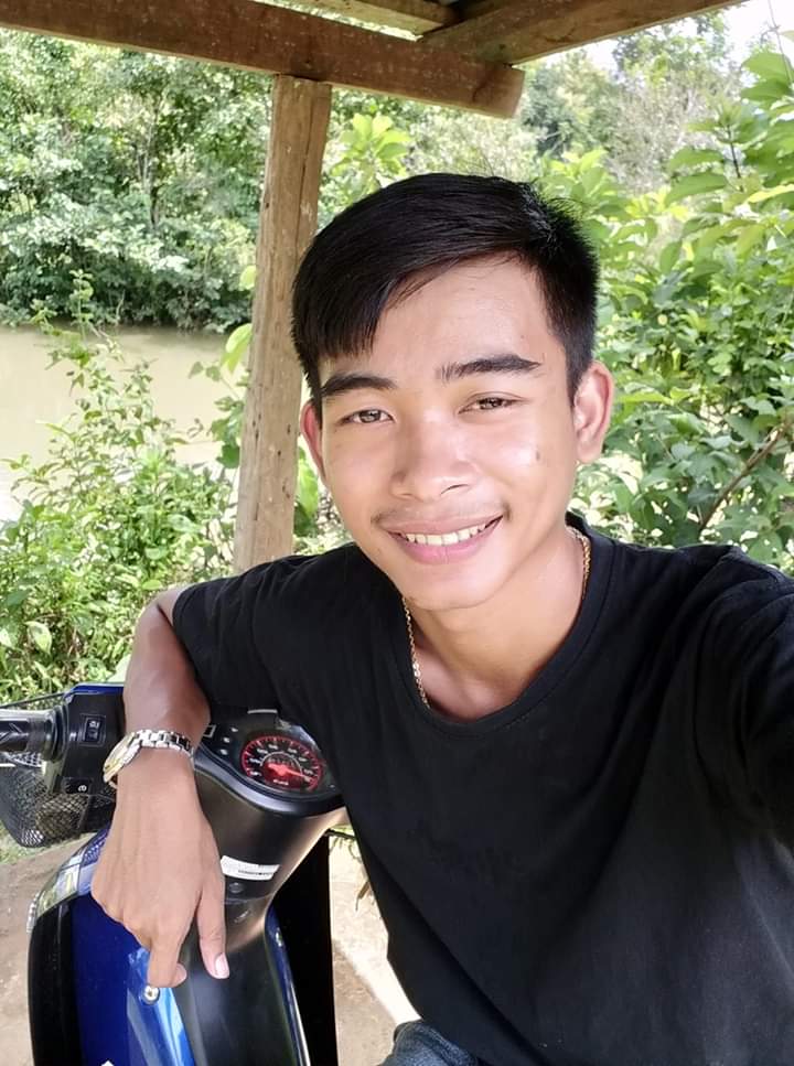 Addy659love's tweet photo. ທັງໂຕ ກະມີແຕ່ແຂ້ວນິລະທີ່ຂາວ ດີ້ເອີ້ຍ.....
#ໃຈດີ້ບໍ່ໄດ້ດຳເດີ້ https://t.co/SiKaLfEp6g