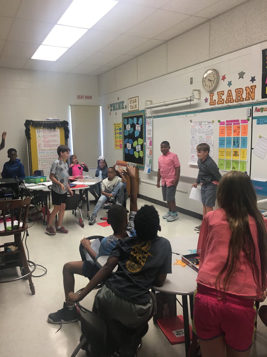 Powers_SWES's tweet photo. The class participated in a partner activity of showing, not telling today. What fun they had! https://t.co/6DorET2aTG
