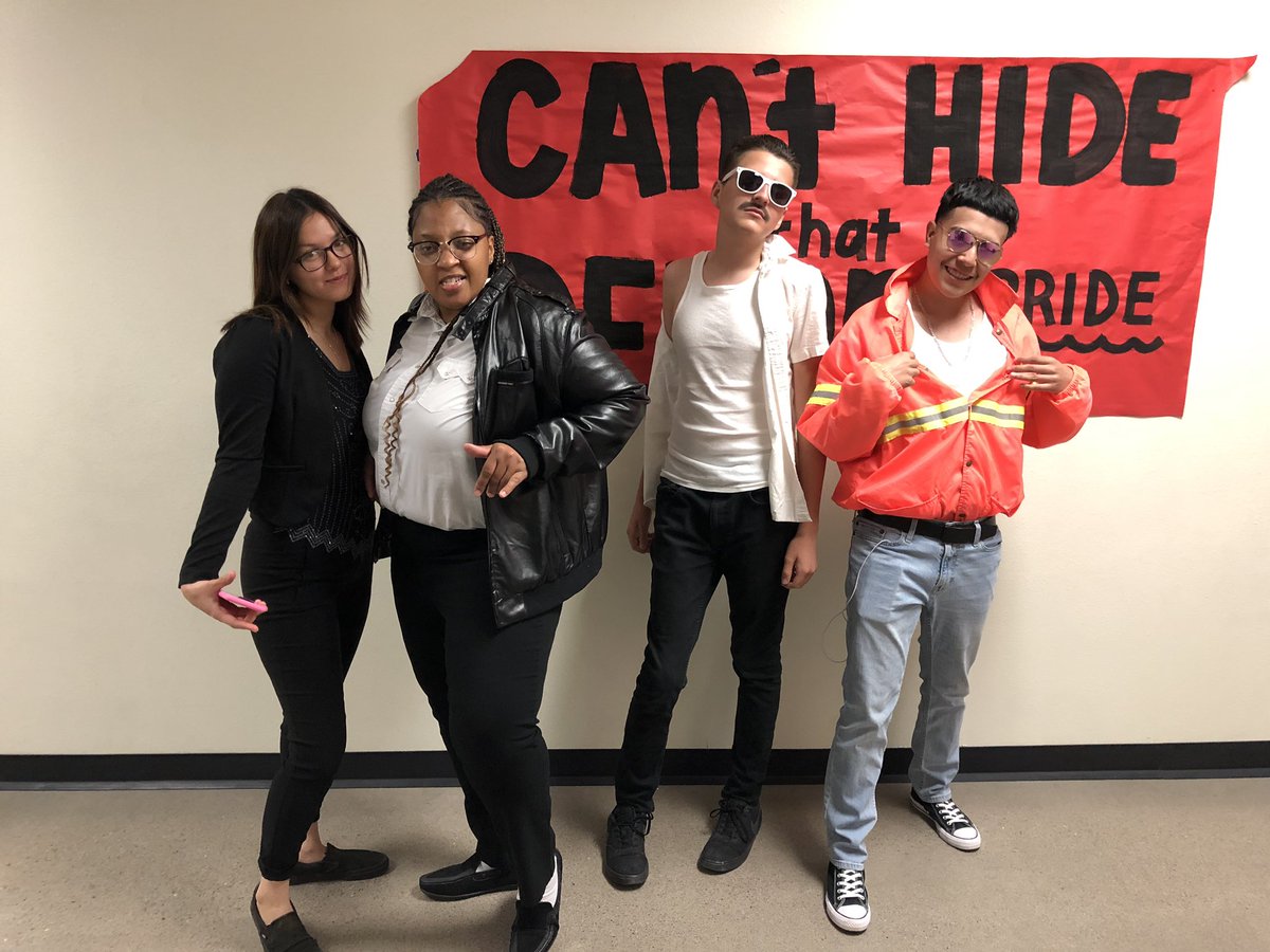 DailyInferno's tweet photo. Day 3 : 80s popstar❗️ way to stay in spirit demons #spirit #80sdecade https://t.co/WBl266NibA