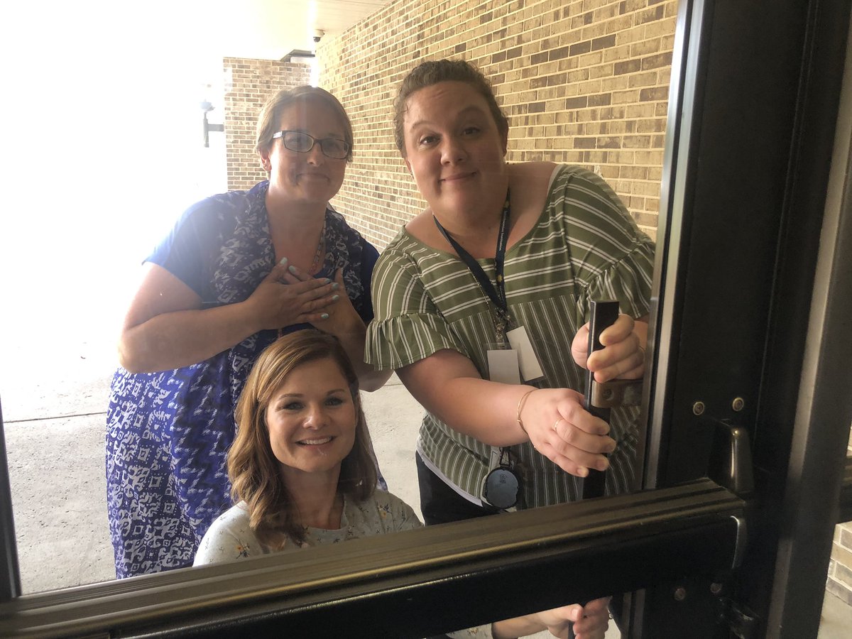 Mrs. Ramser tweet media