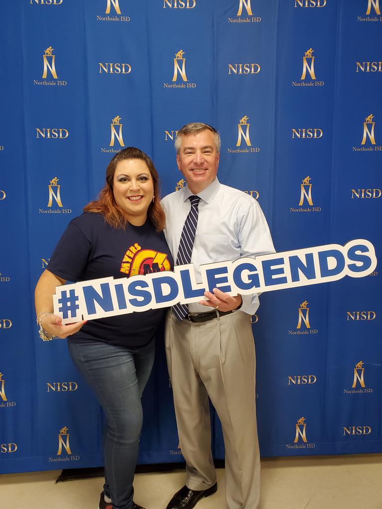 GarciasGremlins's tweet photo. #NISDLEGENDS @NISDMyers https://t.co/LG2bI0Kys5