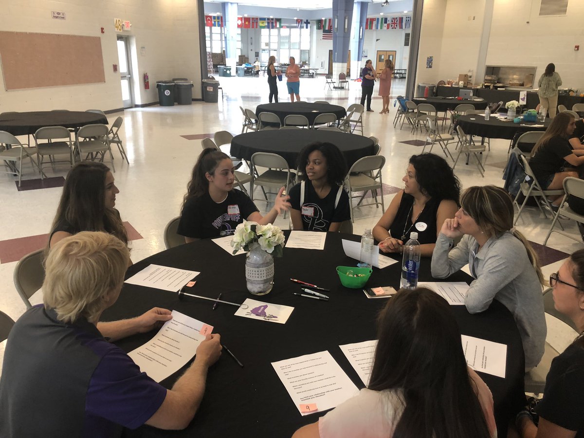 OBassistantsup's tweet photo. Peer Leaders welcome back OB teachers &amp; provide some student perspective as we begin a new school year- https://t.co/uWFATIBkE7