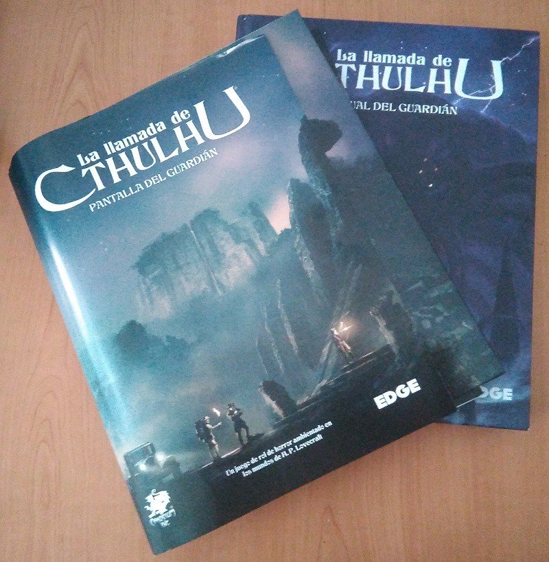 SectariosO's tweet photo. Unboxing de la Pantalla del Guardián para La llamada de Cthulhu, publicada por @Edge_Ent
https://t.co/fjiJfKCUuY
#Edge_ent #Chaosium #Chaosium_inc #BRP #Lallamadadecthulhu #jdr #Cthulhu https://t.co/jY16Wfkm1t