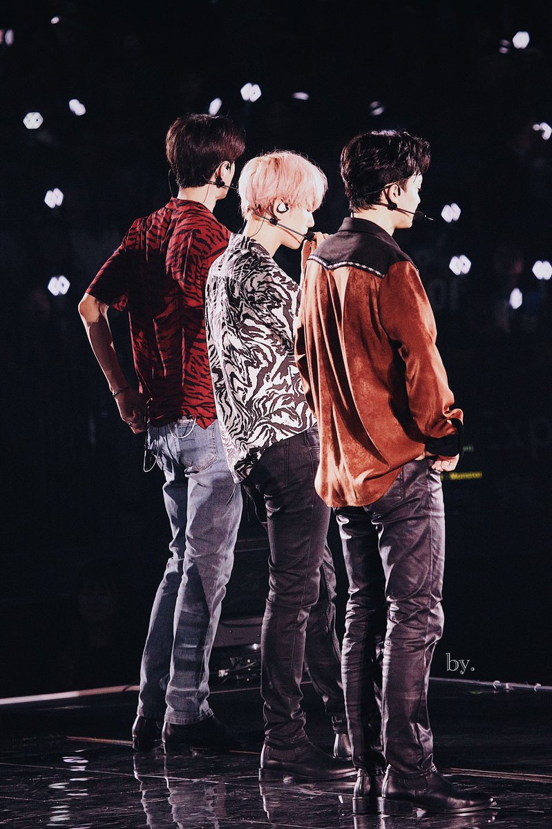 11270506By's tweet photo. 백현니(´-ㅅ-`)♡💓
-
#BAEKHYUN #BYUNBAEKHYUN
#백현 #변백현 
#伯賢 #邊伯賢
#SEHUN #CHEN
#EXplOrationInHK 
#EXplOrationinHongKongDay2
#EXOplOration #EXO
@B_hundred_Hyun https://t.co/vDrvKXb83M