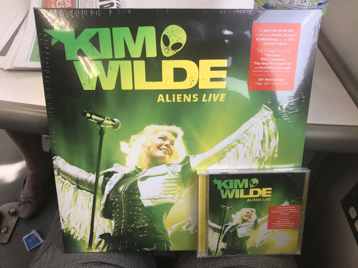 MrCraneJenkins's tweet photo. Hey @kimwilde @Wildericky we came from Wales with your 9-year-old fan last year to the Bournemouth gig! He wanted #AliensLive - vinyl and CD! #BecauseHesWorthIt #HereComeTheAliens #HereComeTheAliensFromWales https://t.co/Q3tTpNcgh3