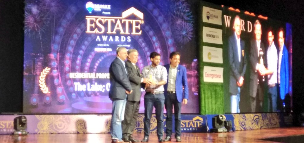 Franchise India (@franchiseindia) on Twitter photo Congratulations The Lake, <a href="/OmaxeLimited/">Omaxe Limited</a> for being recognized as the Best Residential Property of the year – North at #EstateAwards2019
#TheRealOfEstate <a href="/RemaxIndia1/">RE/MAX India</a> <a href="/marya_gaurav/">Gaurav Marya</a> <a href="/samchops_cybiz/">Samir (SAM) Chopra</a> Congratulations The Lake, <a href="/OmaxeLimited/">Omaxe Limited</a> for being recognized as the Best Residential Property of the year – North at #EstateAwards2019
#TheRealOfEstate <a href="/RemaxIndia1/">RE/MAX India</a> <a href="/marya_gaurav/">Gaurav Marya</a> <a href="/samchops_cybiz/">Samir (SAM) Chopra</a>