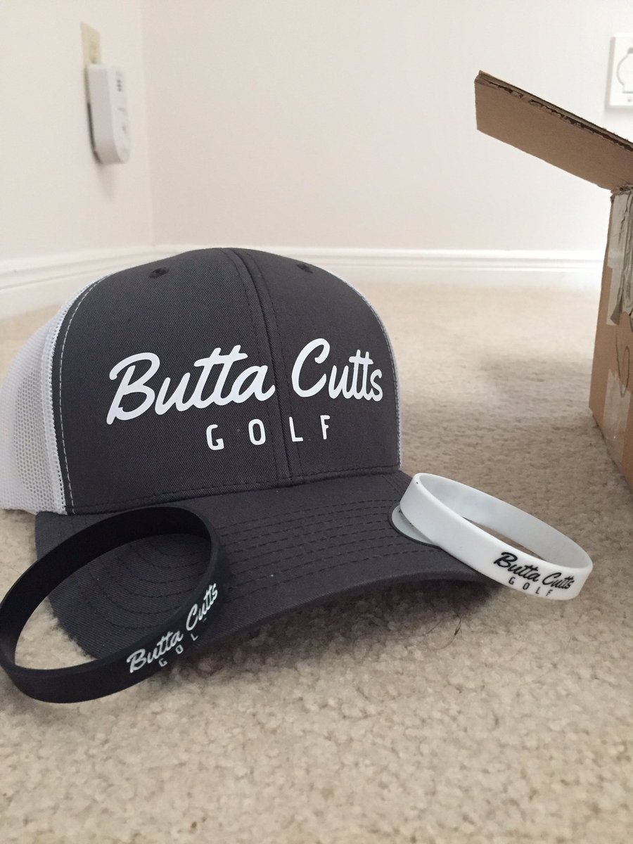 CoryMaillett's tweet photo. Shoot out @Golf_Giveaways or this awesome prize!! #greatful https://t.co/alux54XsU0