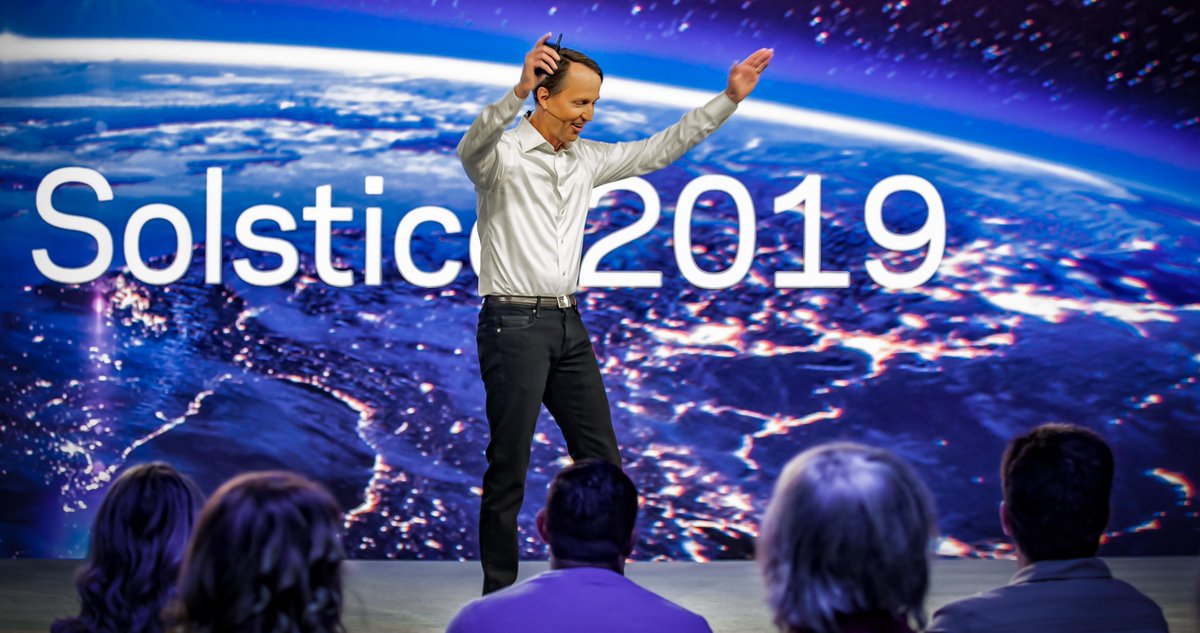 VeritasTechLLC's tweet photo. Join Veritas CEO, Greg Hughes, and other representatives of #TeamVtas on the floor @VMworld 2019 at #Veritas Booth 1327.

Details on our presence at #VMworld → https://t.co/Fx0UpLLRyr https://t.co/j9emcMjAEY