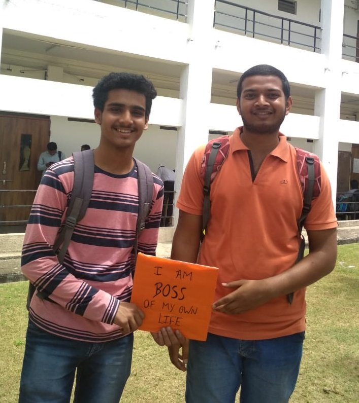 edcvit's tweet photo. There is a thin difference in entrepreneurs and job seekers : TENACITY. 
It is about taking 10 punches in the stomach and getting up for the eleventh. 

On this #WorldEntrepreneursDay, TEAM EDC VIIT took an initiative to promote #Entrepreneurship in young minds.
#WednesdayWisdom https://t.co/ThbSVys2Bo