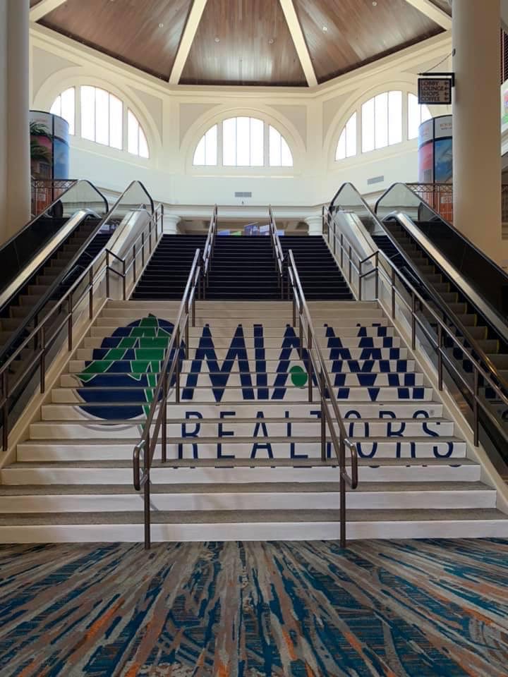 MiamiRealtors's tweet photo. Have you seen the steps at the Florida Realtors Convention & Trade Expo?
#MIAMIRealtors
#RealtorNation2019
#FloridaRealtors https://t.co/deYZmza5GP