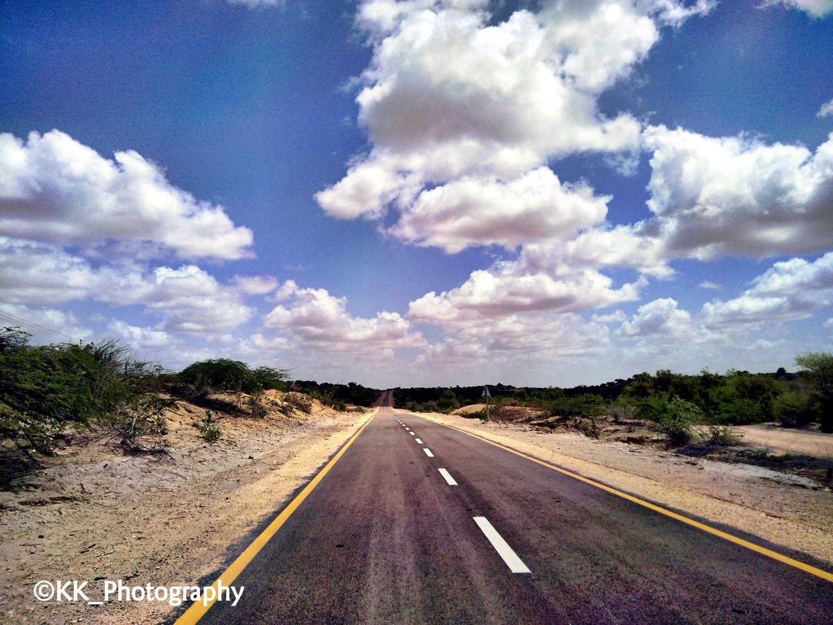 KKDiplai's tweet photo. Today Weather
Location: Phote Je Dhani Near Diplo Bypass
#beauty #nature #photooftheday #photography #photographylovers #photographers #handsome #roads #dawan #mynewdawn #dawn_dot_com #kawash #photography https://t.co/wQde7LttMd