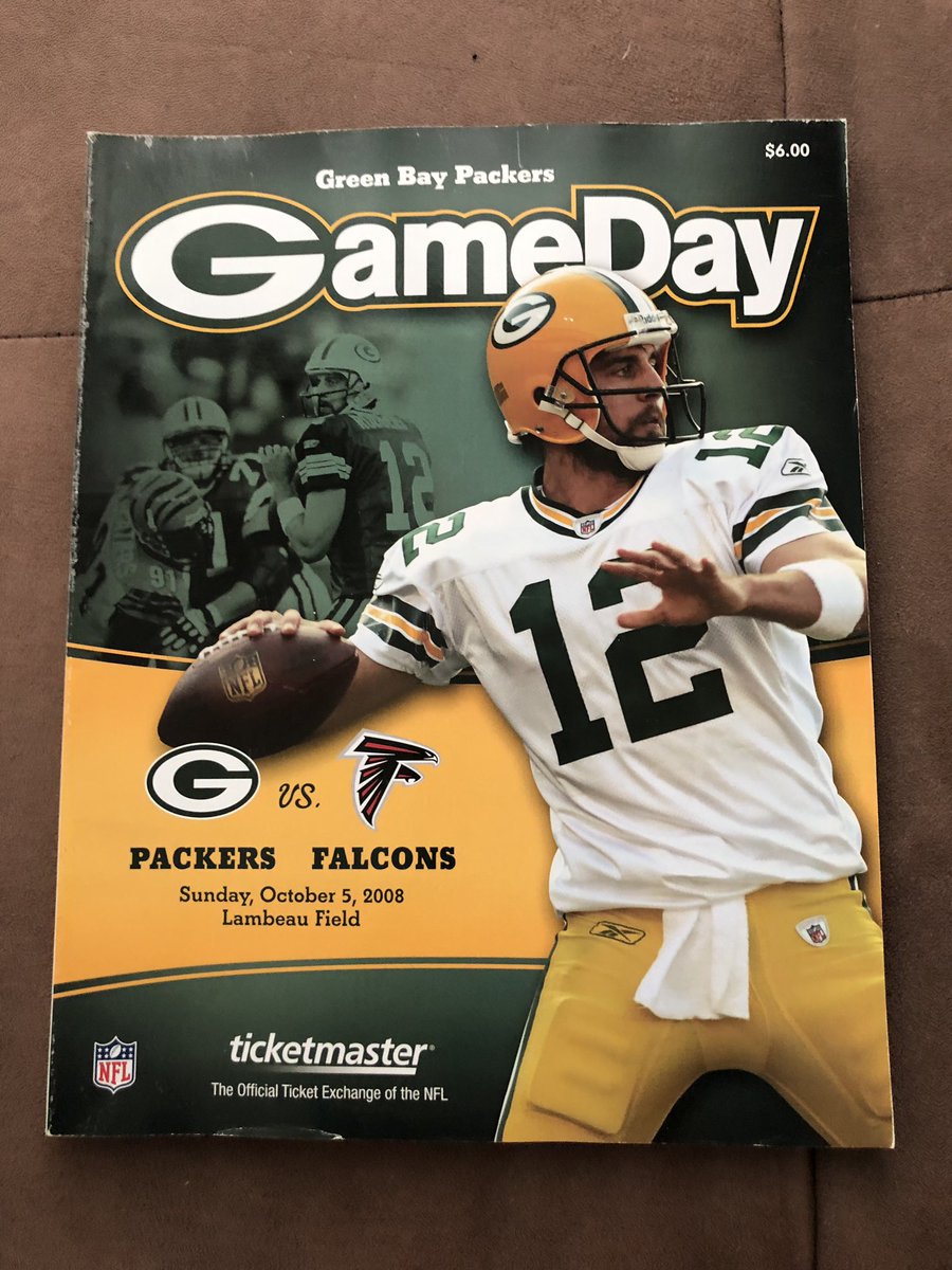Who wants this Falcons-Packers 2008 program!?  Must follow <a href="/MikeLsports/">Mike Lindsley</a> and re-tweet this!  Contest ends this Sunday at 5 PM EST.  <a href="/PTTF_Podcast/">Pack to the Future</a> <a href="/ktompkinsii/">Kevin Tompkins</a> <a href="/63GBPackerfan/">🇺🇸🚒 Fireman Curt-Owner 2011/2021👨🏼‍🚒💚💛🇺🇸</a> @packerfan1973 <a href="/PackerFanStempy/">Stempy</a> <a href="/packfansunited/">PackerFansUnited.com</a> <a href="/PackFan52/">Shaun</a> <a href="/PackFanatics/">PackFanatics</a> <a href="/packfanRyan/">Ryan</a>
