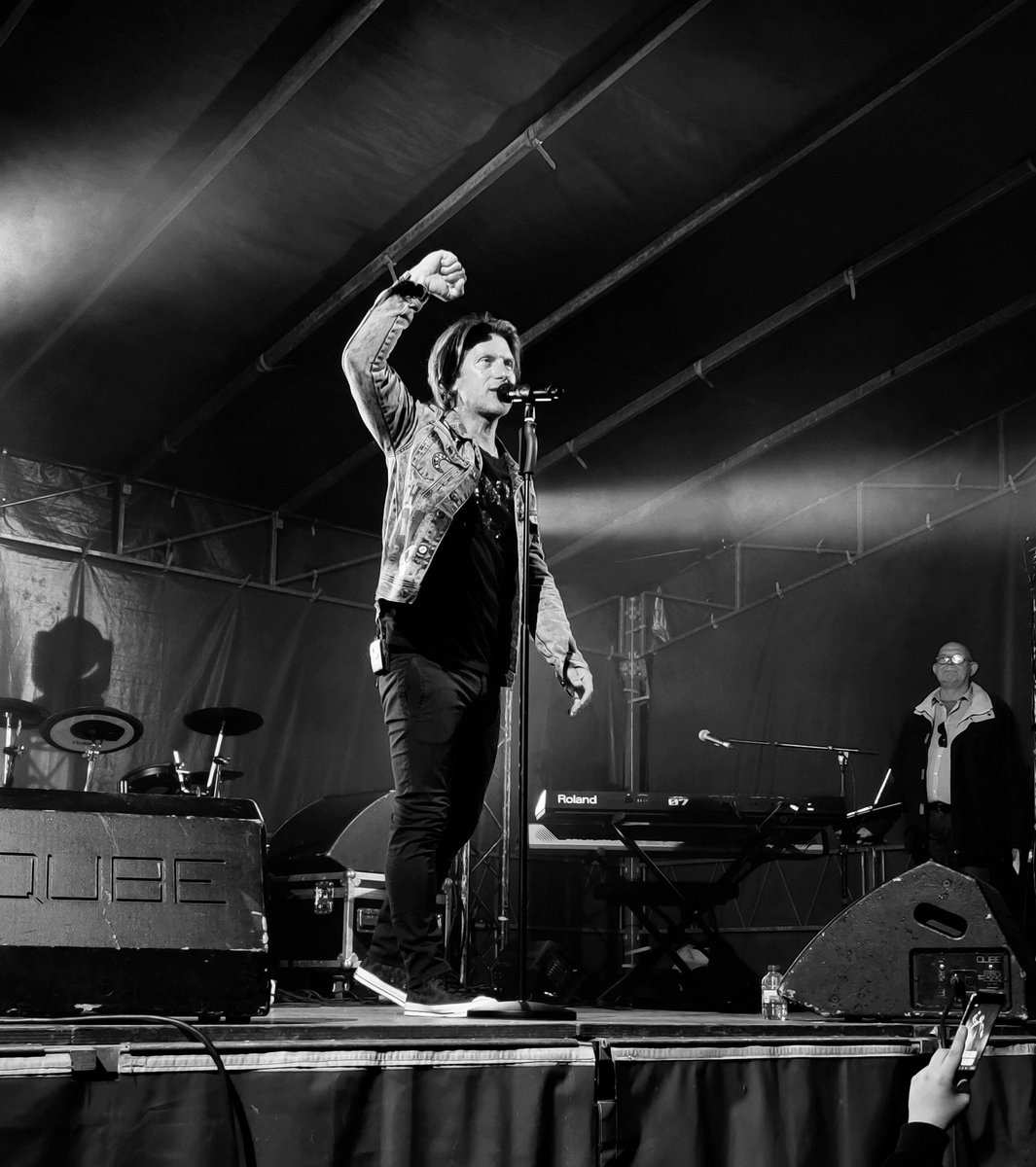 lienraman1's tweet photo. T O P P E R 💪 @Genethomasmusic  #sintniklaas https://t.co/VrjqTeTLUf