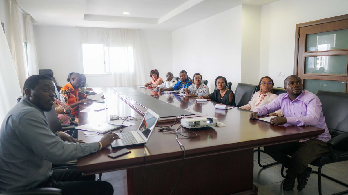 agasa_gabon's tweet image. 👨‍💻Dans sa politique de renforcement des capacités et de redynamisation. L&apos;AGASA pour appuyer son processus de &quot;#transitiondigitale&quot;, a entamé ces 20 et  21 août, pour son personnel, une série de formations sur les outils numériques et la dématérialisation de ces procédures.