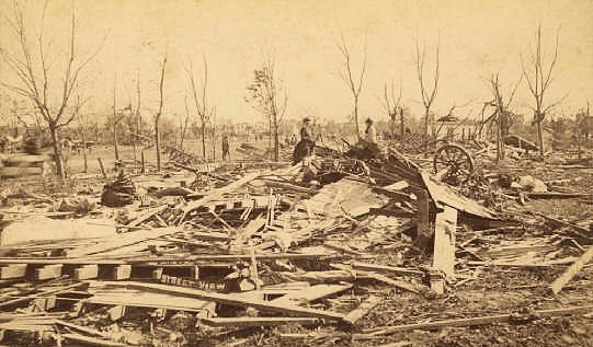 Aug 21 1883
136 Years Ago Today:
Southeast Minnesota Tornadoes

During the late afternoon & evening of AUG 21, 1883
3 significant tornadoes (2:F3s & 1:F5) occurred in S.E. Minn. Parts of Dodge, Olmsted, & Winona counties.
40 fatalities & 200+ injuries.

https://t.co/1tol1avX4y https://t.co/3iOHic5yXA