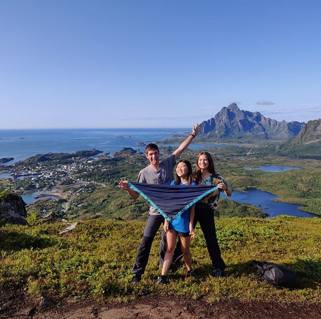 Des de Noruega ens arriba aquesta foto del fulard viatger dels germans Mateu!!! #somdesplai #fulardviatger ift.tt/2NoQtCU