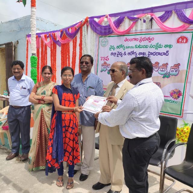 Rakshita1903's tweet photo. #Shero #Shanti #AyushmanBharat #honour #proud #youmakeitpossible #buildinghealthcare #trust #communitycare #health #wellness #telangana #bastidawakhana #UHC #Healthforall #nhm #Telangana #arogyatelangana #MoHFW @PIB_India https://t.co/X5xgm9q6F7