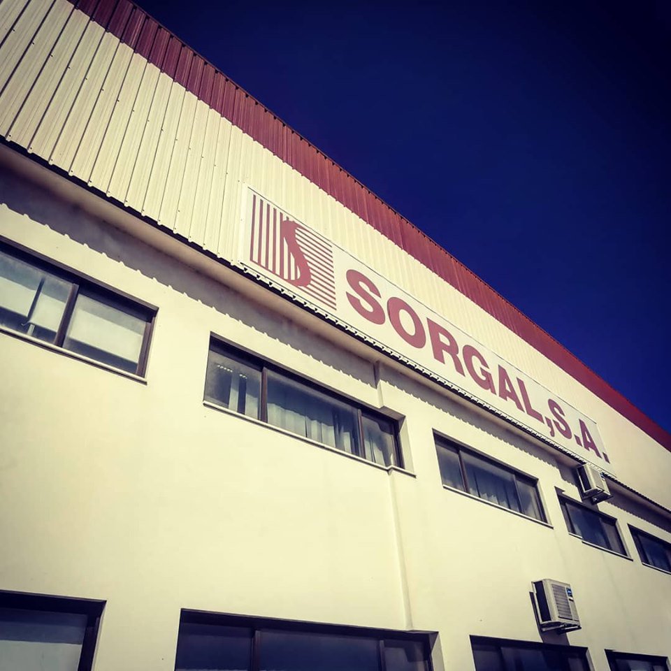 packinbag's tweet photo. Visita #PACKINBAG 👨💼 em 📍#Ovar ao nosso cliente 🤝 #SORGAL detentor de quatro marcas👌 no mercado #SOJAGADO #PRONUTRI #AQUASOJA e #SORGALPETFOOD
A #SOJADEPORTUGAL é um grupo que engloba algumas das mais relevantes💯 empresas do setor agroindustrial #Português 🇵🇹 https://t.co/M1fO9eLmtr