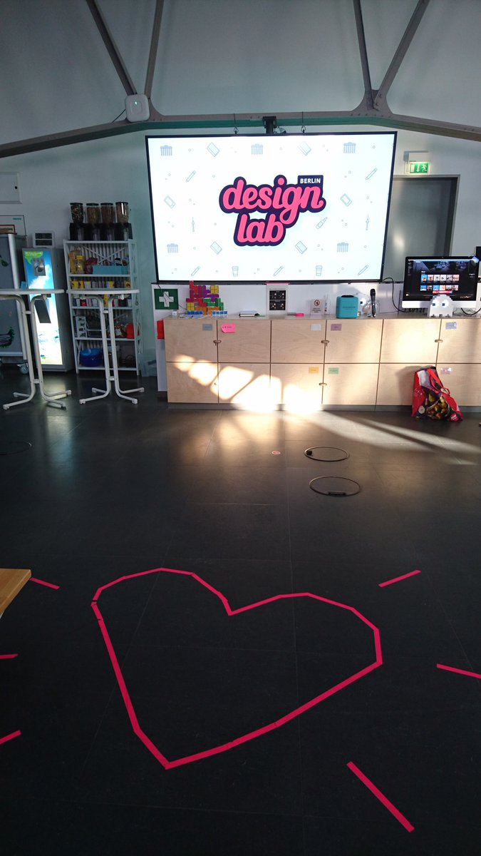 ihatepeas's tweet photo. About to host my last Design Lab meetup in Berlin! Ahhh tonight is gonna be bittersweet for sure #designlabBLN #designcommunity #berlin #❤ #🎨 https://t.co/OFtxNmGsRj