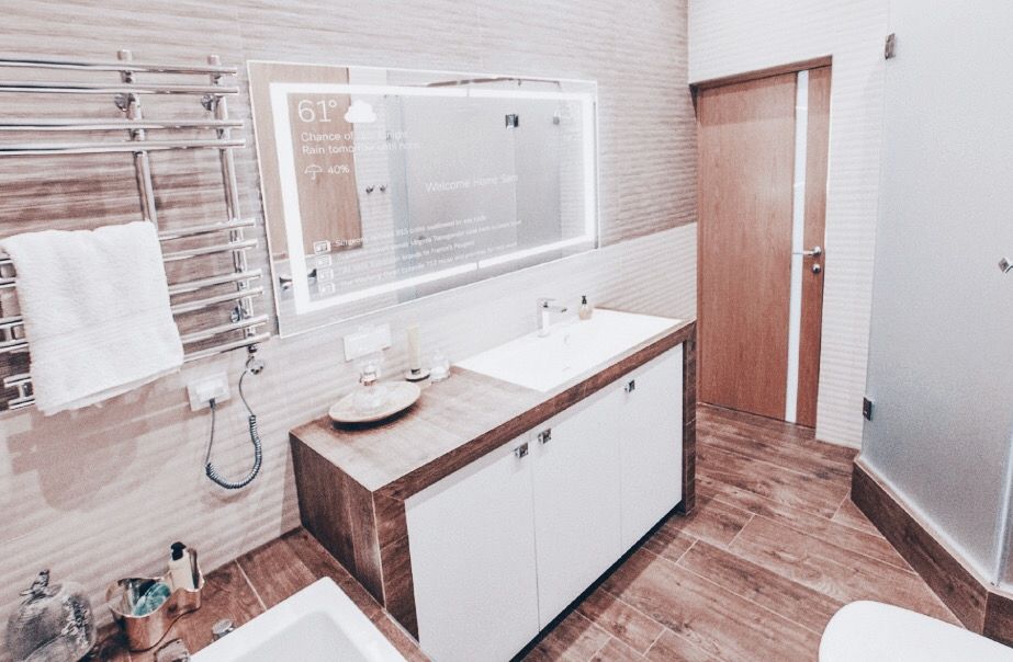 TVmirrors's tweet image. Wouldn't you LOVE to be able to get ready but also watch tv, see the weather, etc. all through your mirror?!  AT THE SAME TIME! VanityVision Mirrors are perfect for that! Check out our website, or contact us for more information! 😍👍🏼 #mirrortv #mirror #decor #hidden