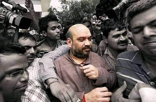 Slog_Sweep_'s tweet photo. #AmitShah vs #PChidambaram
#9YearChallenge https://t.co/XGxVmUVZuh